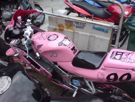 Hello Kitty Motorcycle. hello-kitty-motorcycle-5.